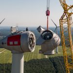 Luftaufnahme (Airshot, aerial photography) für Energiequelle GmbH - Visualisierung von Arbeitsprozessen, hier Windradmontage © Industriefotograf Thorsten Schmidtkord Düsseldorf
