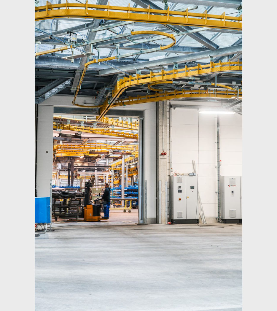 Industriefotografie: Visualisierung von Arbeitsprozessen - LEMNKEN Produktion, hier in der Industriehalle - Corporate & Industrial Photography © Industriefotograf Thorsten Schmidtkord Düsseldorf