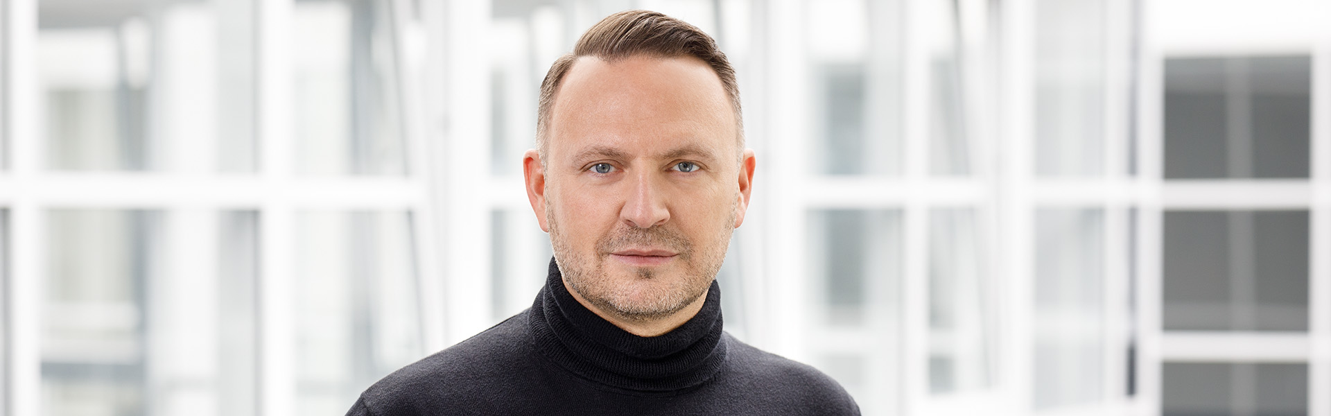 Portraitfotografie  |   Business & Industrial Portraits  |   Noventi Care Marketing Marc Specht
